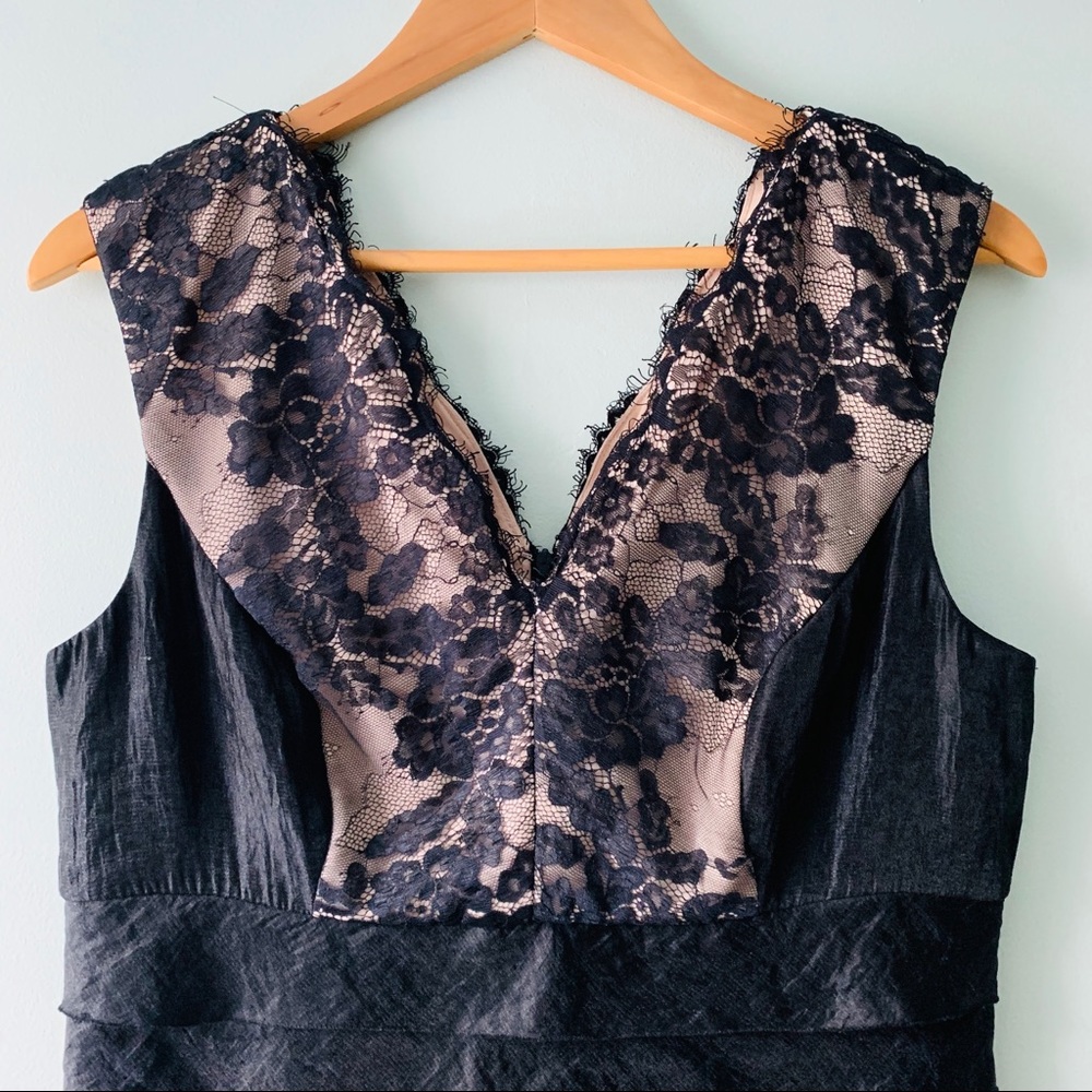 🥂London Times black & nude lace shutter dress🥂